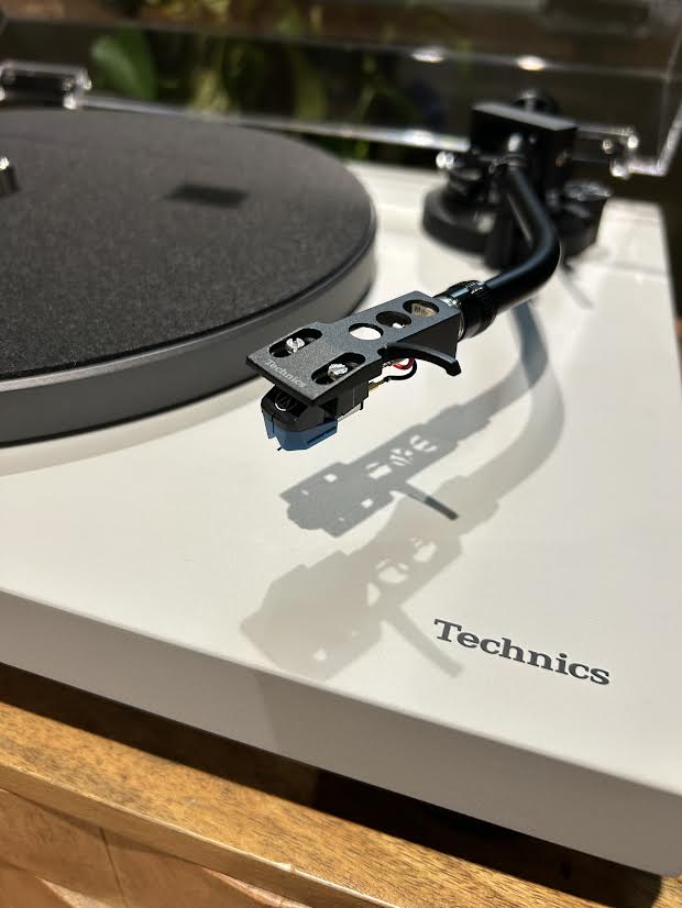 The Greyscale Greatness Turntable PackAudio BundlesComboVinyl Revival