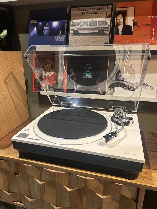 The Pinky Up Turntable PackAudio BundlesComboVinyl Revival