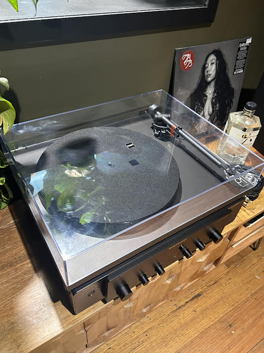 The Roku Star Turntable PackAudio BundlesComboVinyl Revival