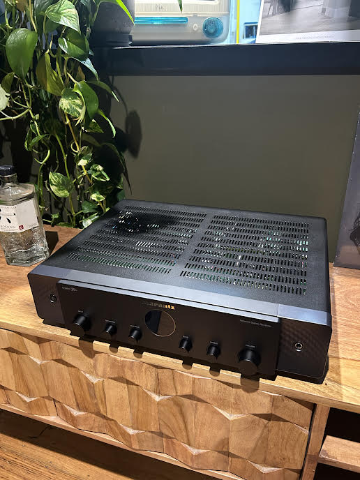 The Roku Star Turntable PackAudio BundlesComboVinyl Revival