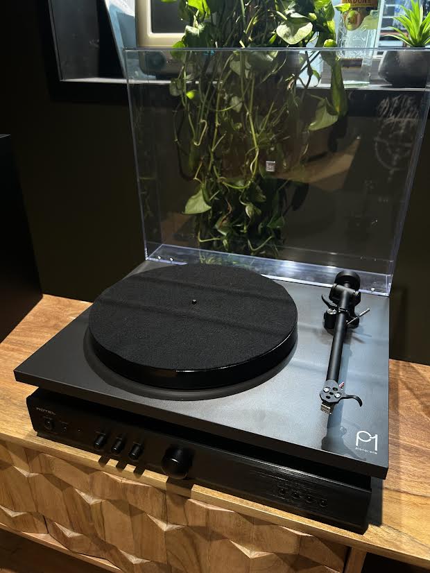 The Rotel California Turntable PackAudio BundlesComboVinyl Revival