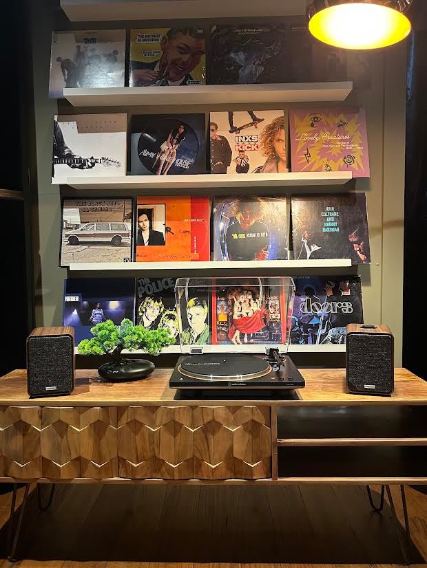 The Ruarkian Turnable PackAudio BundlesComboVinyl Revival