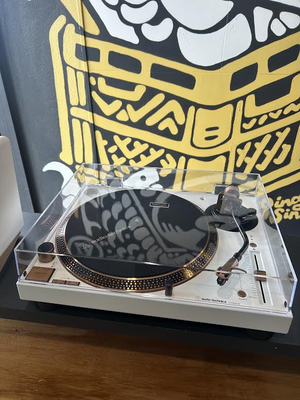 The White Rabbit Turntable PackAudio BundlesComboVinyl Revival
