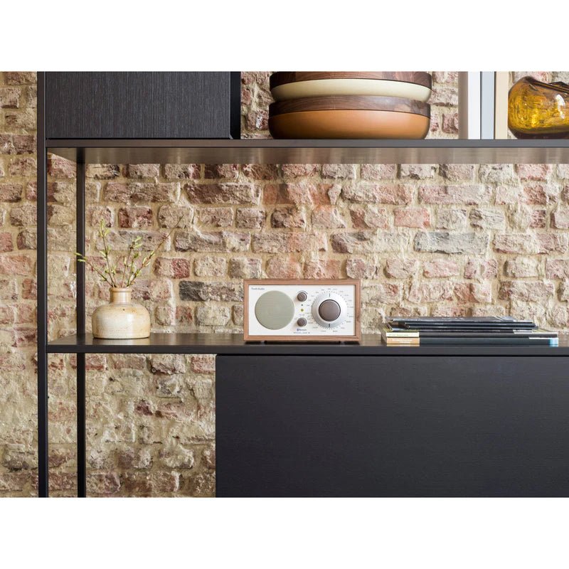 Tivoli Audio Model One BTRadiosTivoli AudioVinyl Revival