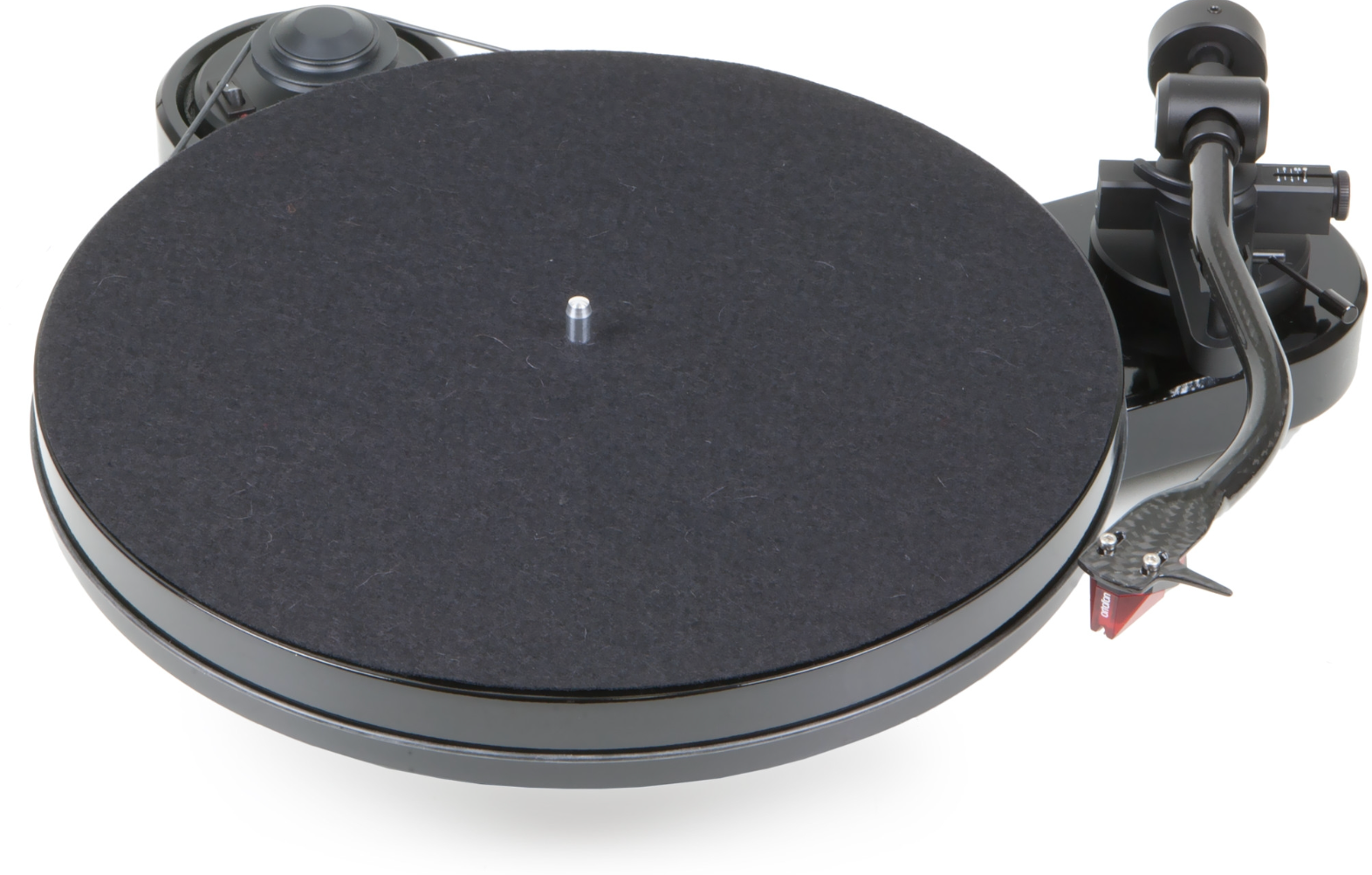 ProJect RPM 1 Carbon Turntable with Ortofon 2M Red Cartridge